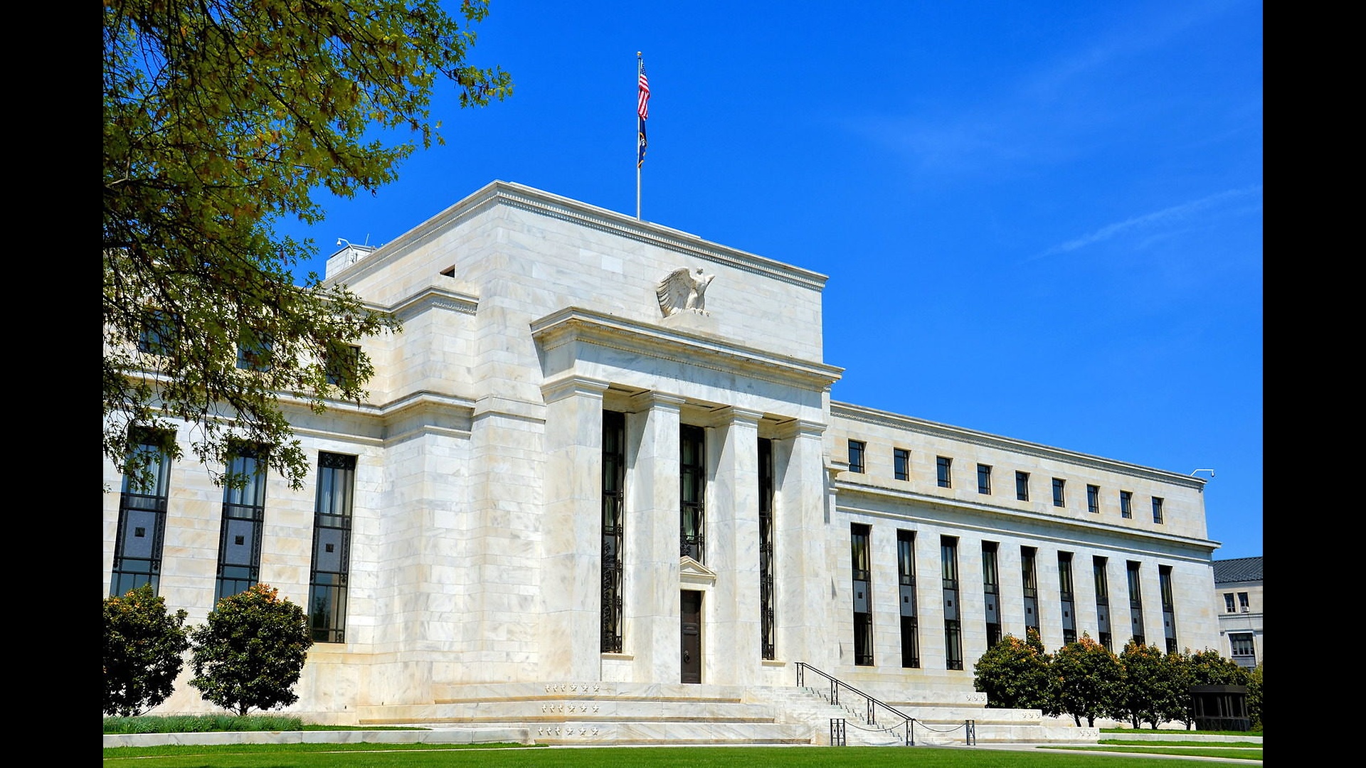 The Fed’s Hawkish U-Turn: Why $TLT is Losing Its Safety Net